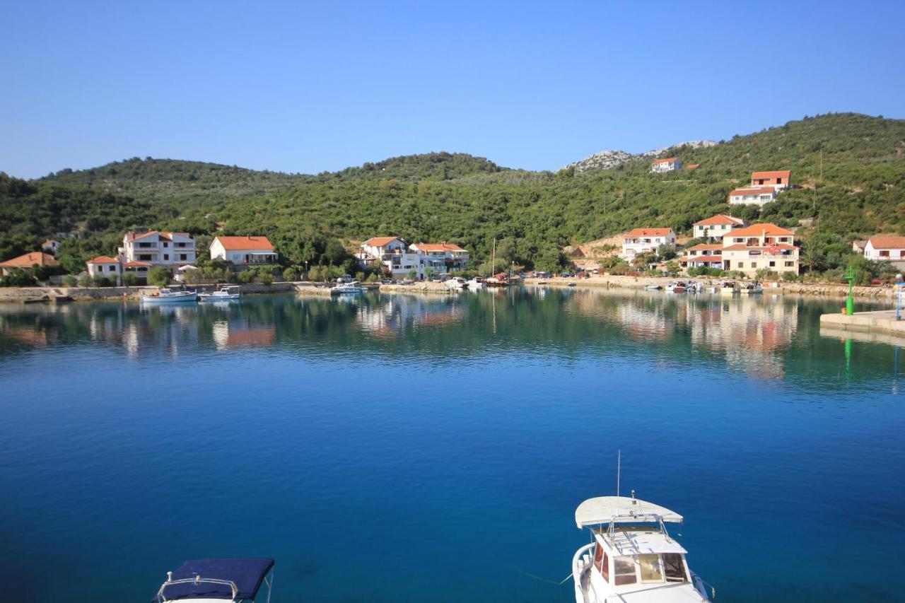 Apartments And Rooms By The Sea Zaglav, Dugi Otok - 8144 Sali Buitenkant foto