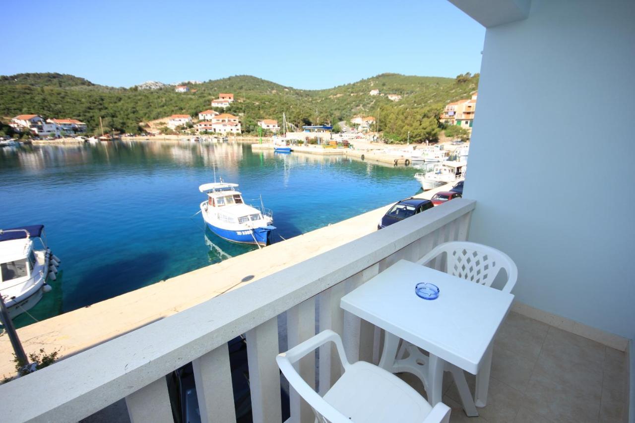 Apartments And Rooms By The Sea Zaglav, Dugi Otok - 8144 Sali Buitenkant foto