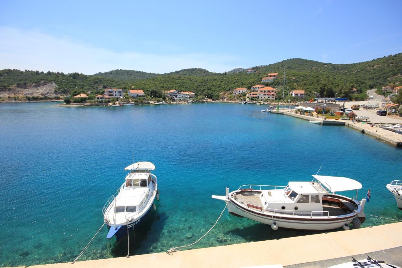 Apartments And Rooms By The Sea Zaglav, Dugi Otok - 8144 Sali Buitenkant foto