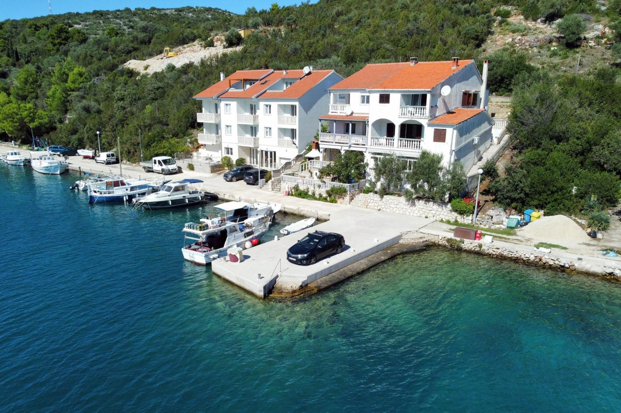 Apartments And Rooms By The Sea Zaglav, Dugi Otok - 8144 Sali Buitenkant foto